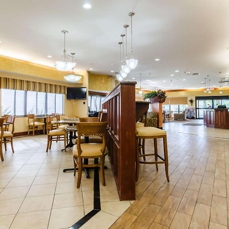 Comfort Suites Salina South מראה חיצוני תמונה