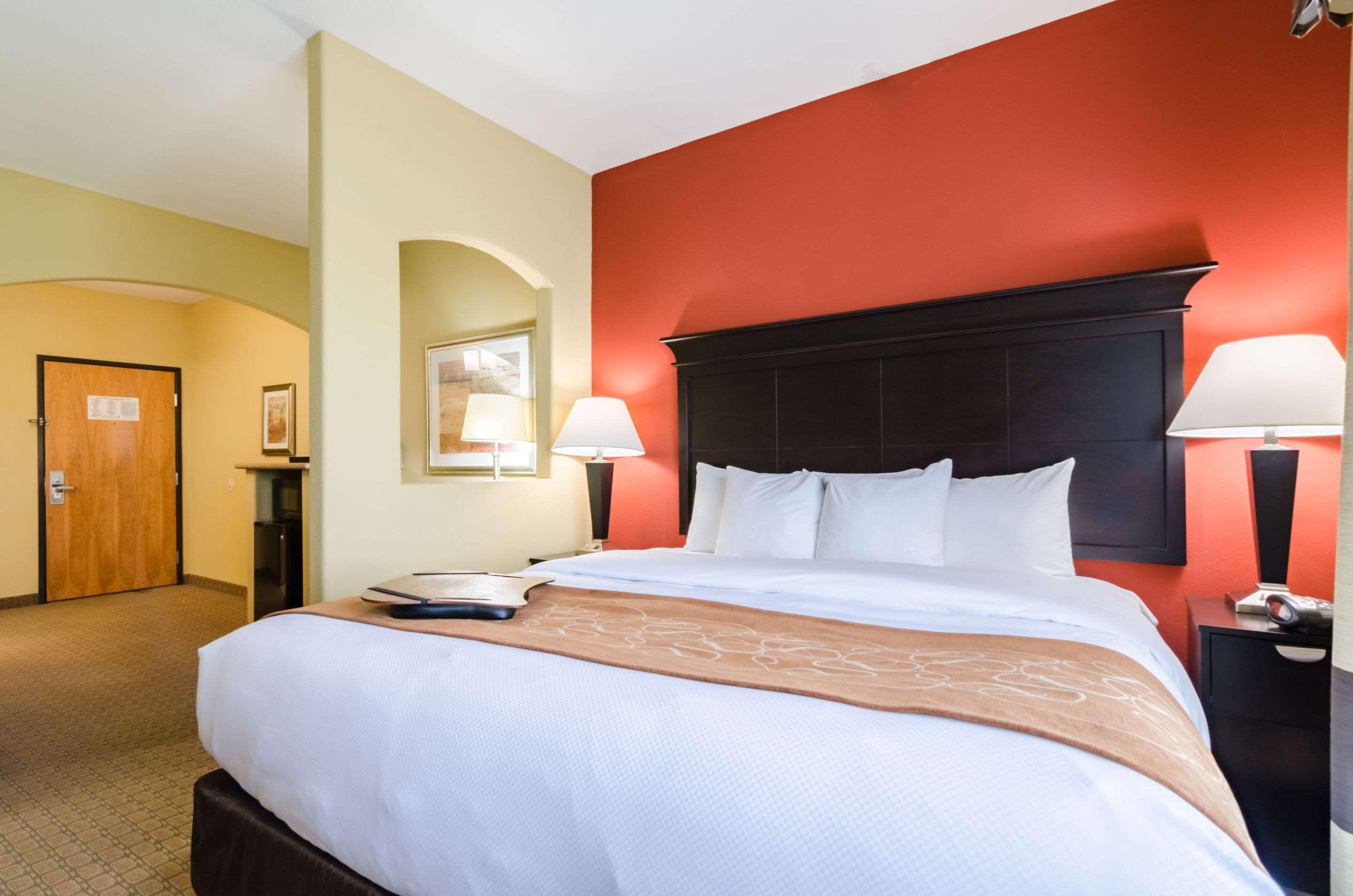 Comfort Suites Salina South מראה חיצוני תמונה