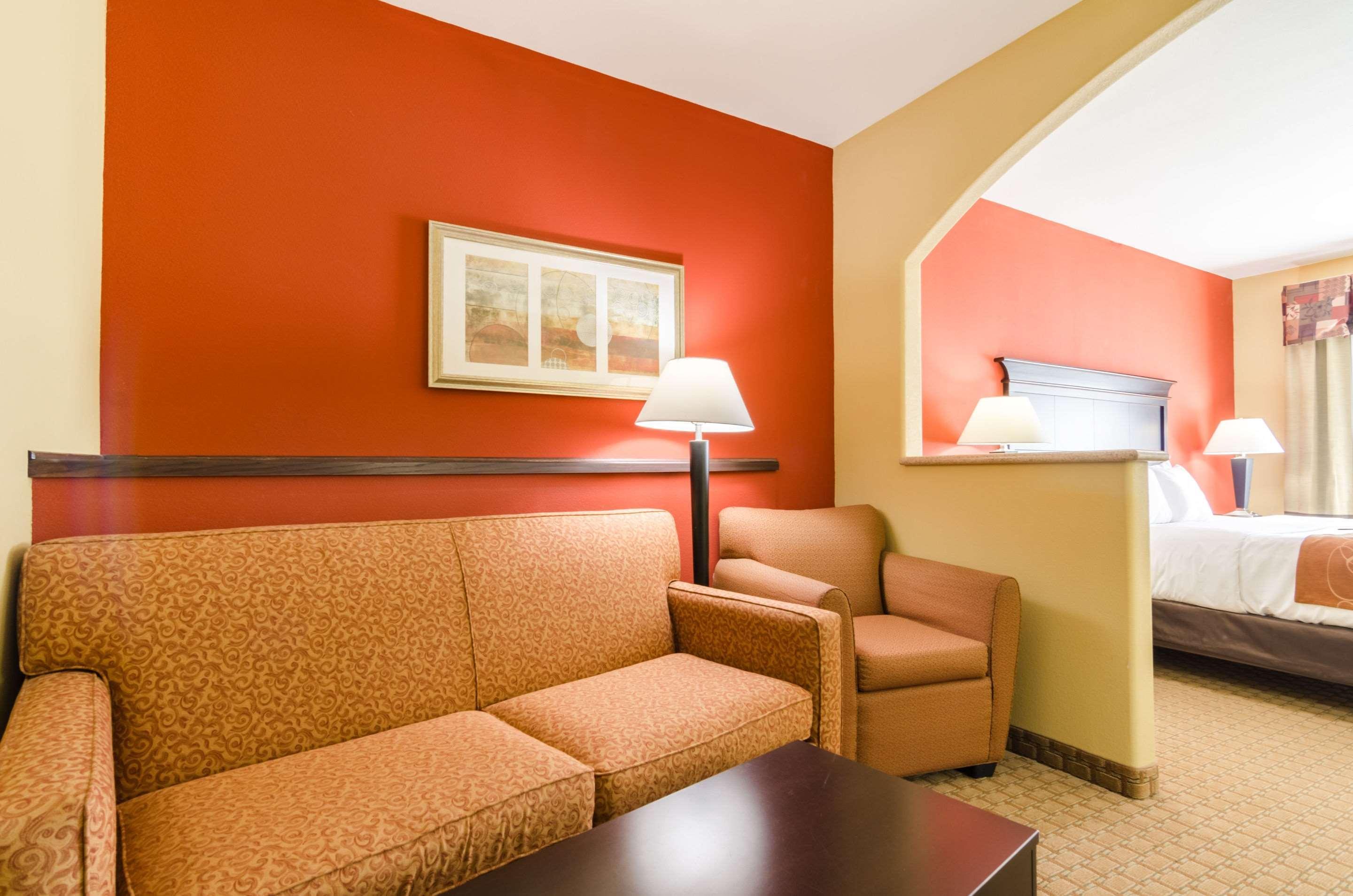 Comfort Suites Salina South מראה חיצוני תמונה