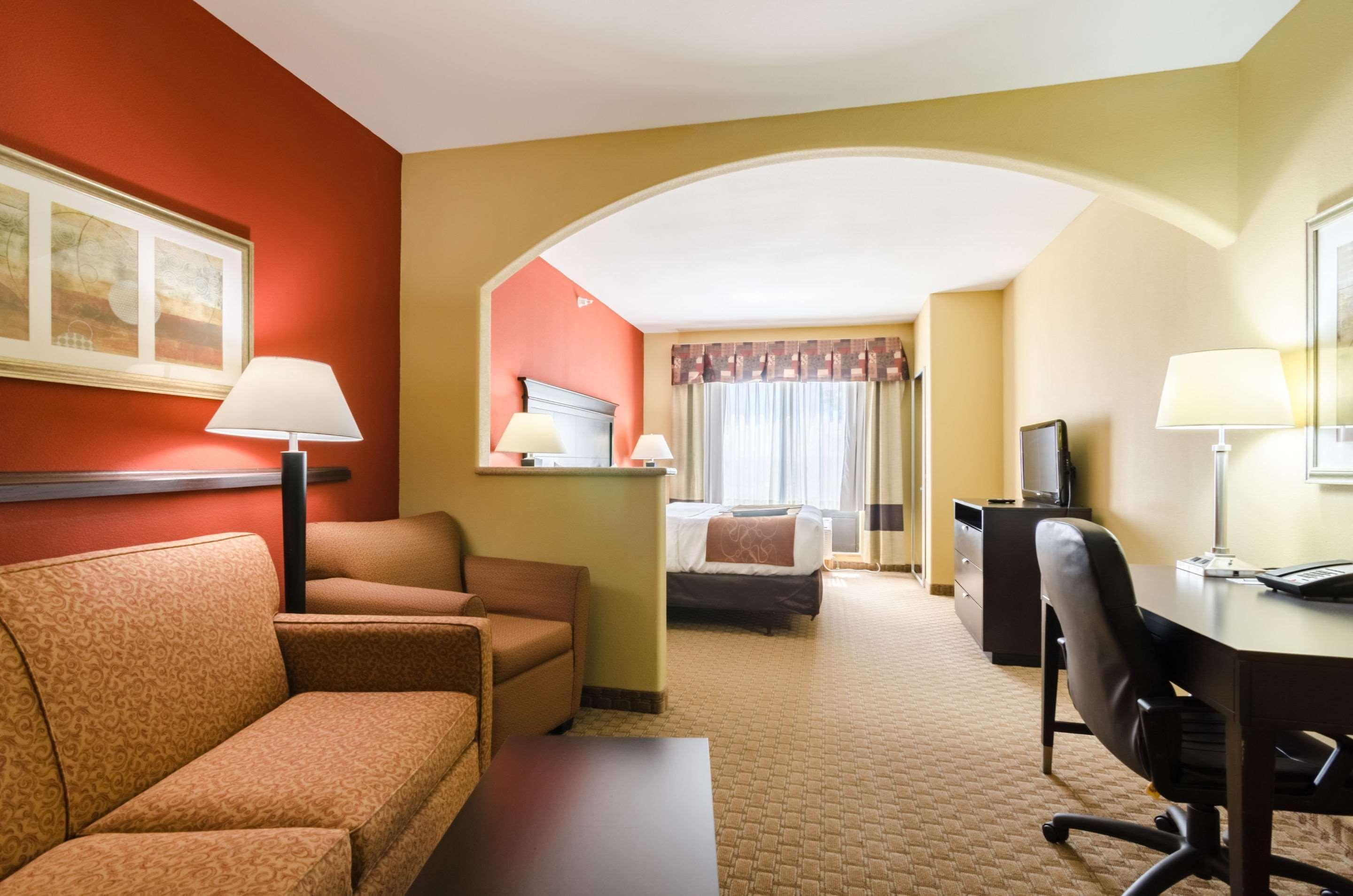 Comfort Suites Salina South מראה חיצוני תמונה