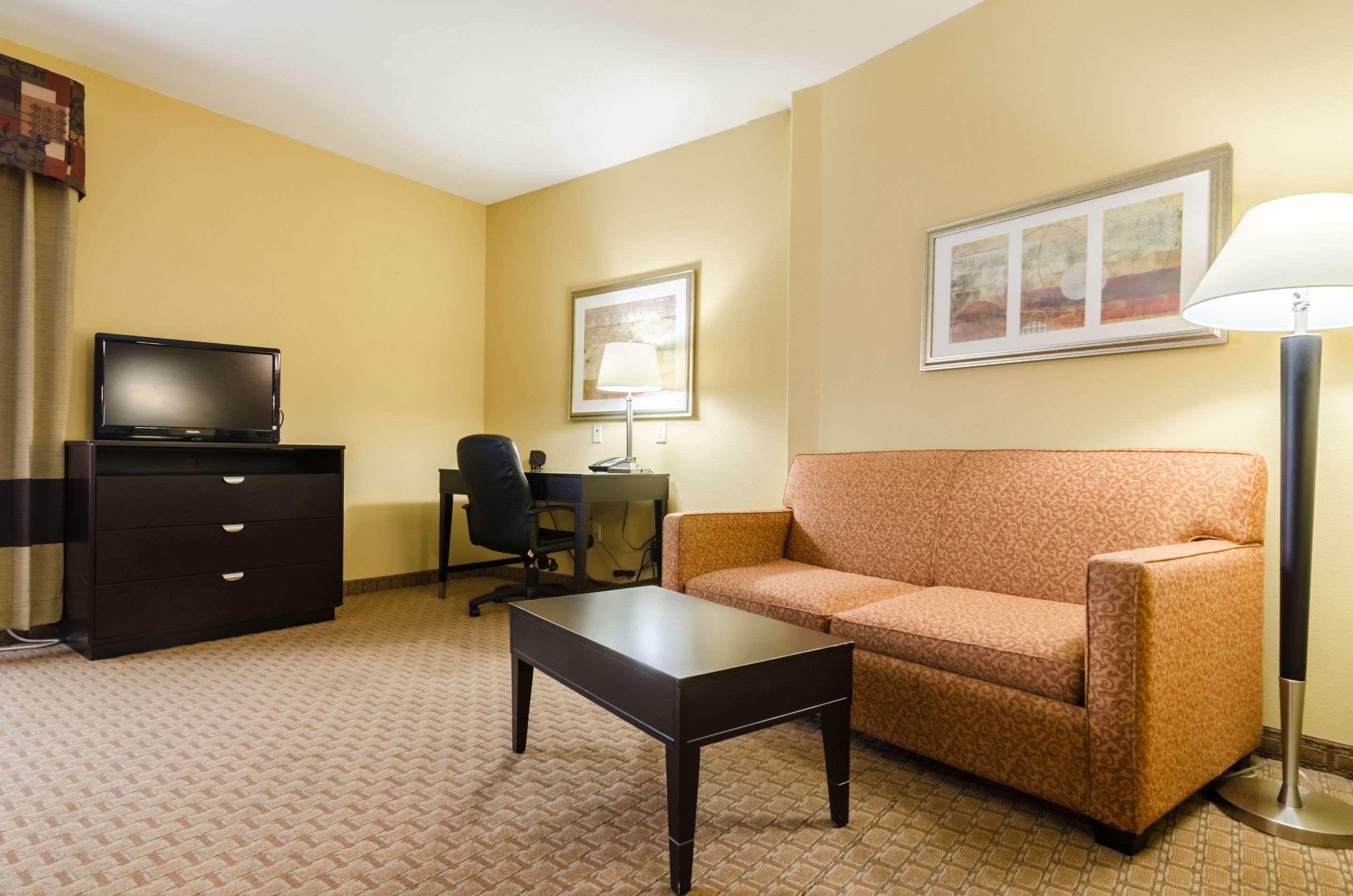 Comfort Suites Salina South מראה חיצוני תמונה