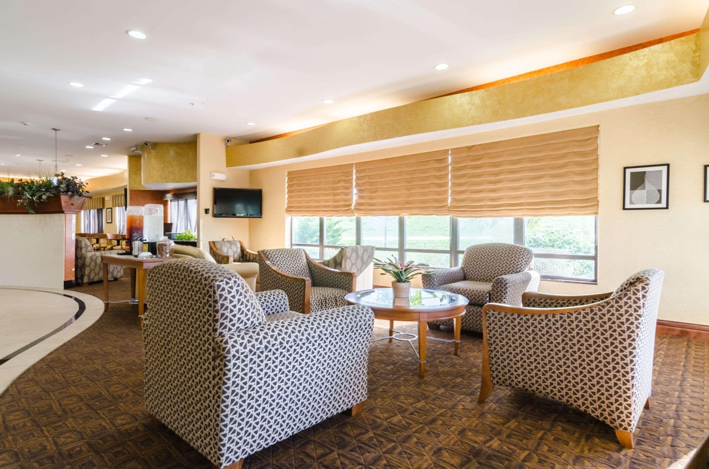 Comfort Suites Salina South מראה חיצוני תמונה