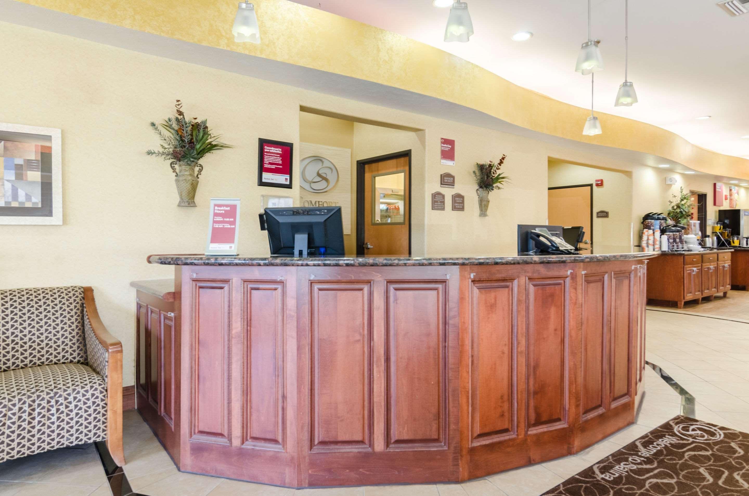 Comfort Suites Salina South מראה חיצוני תמונה