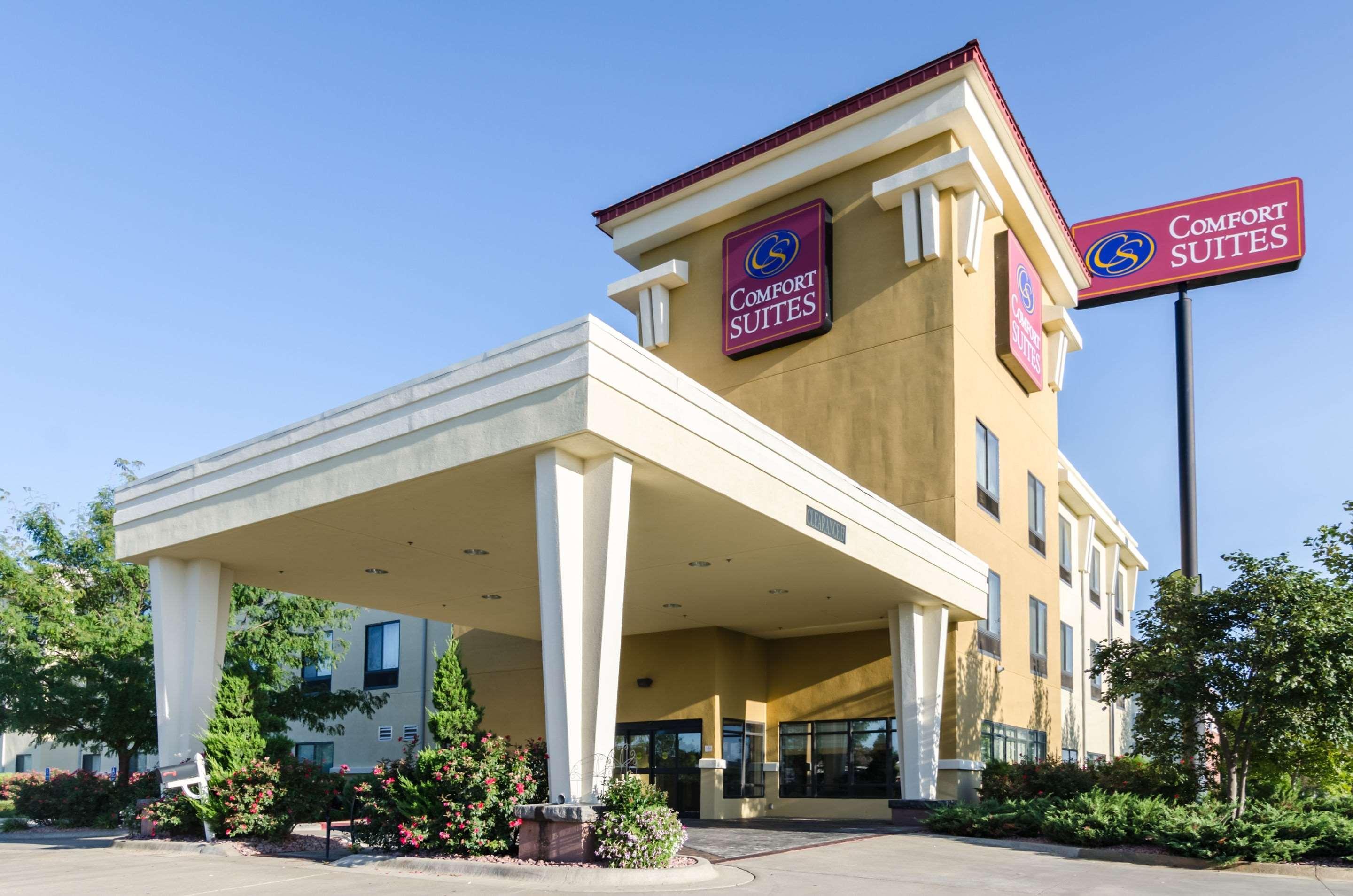 Comfort Suites Salina South מראה חיצוני תמונה