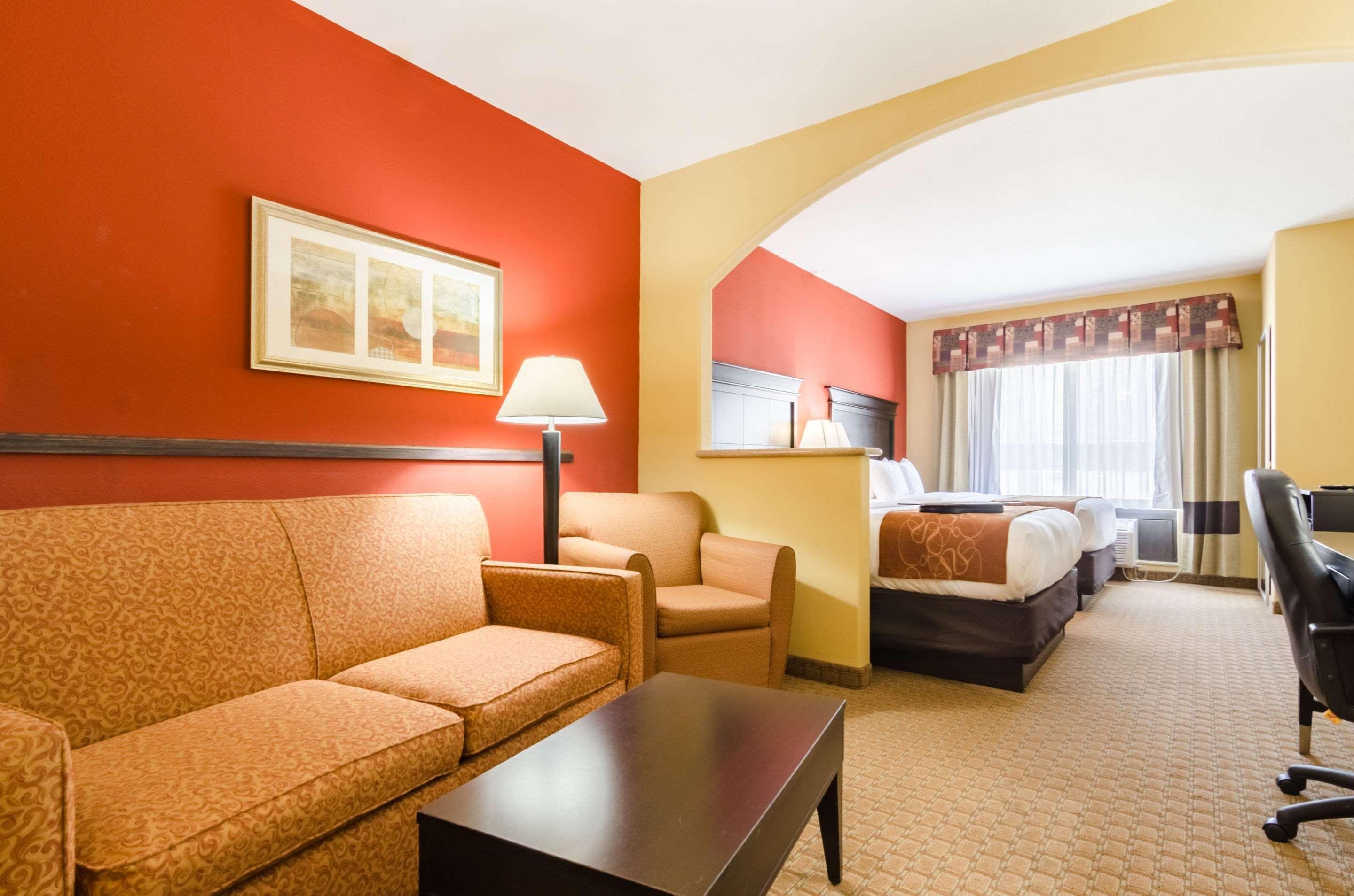 Comfort Suites Salina South מראה חיצוני תמונה