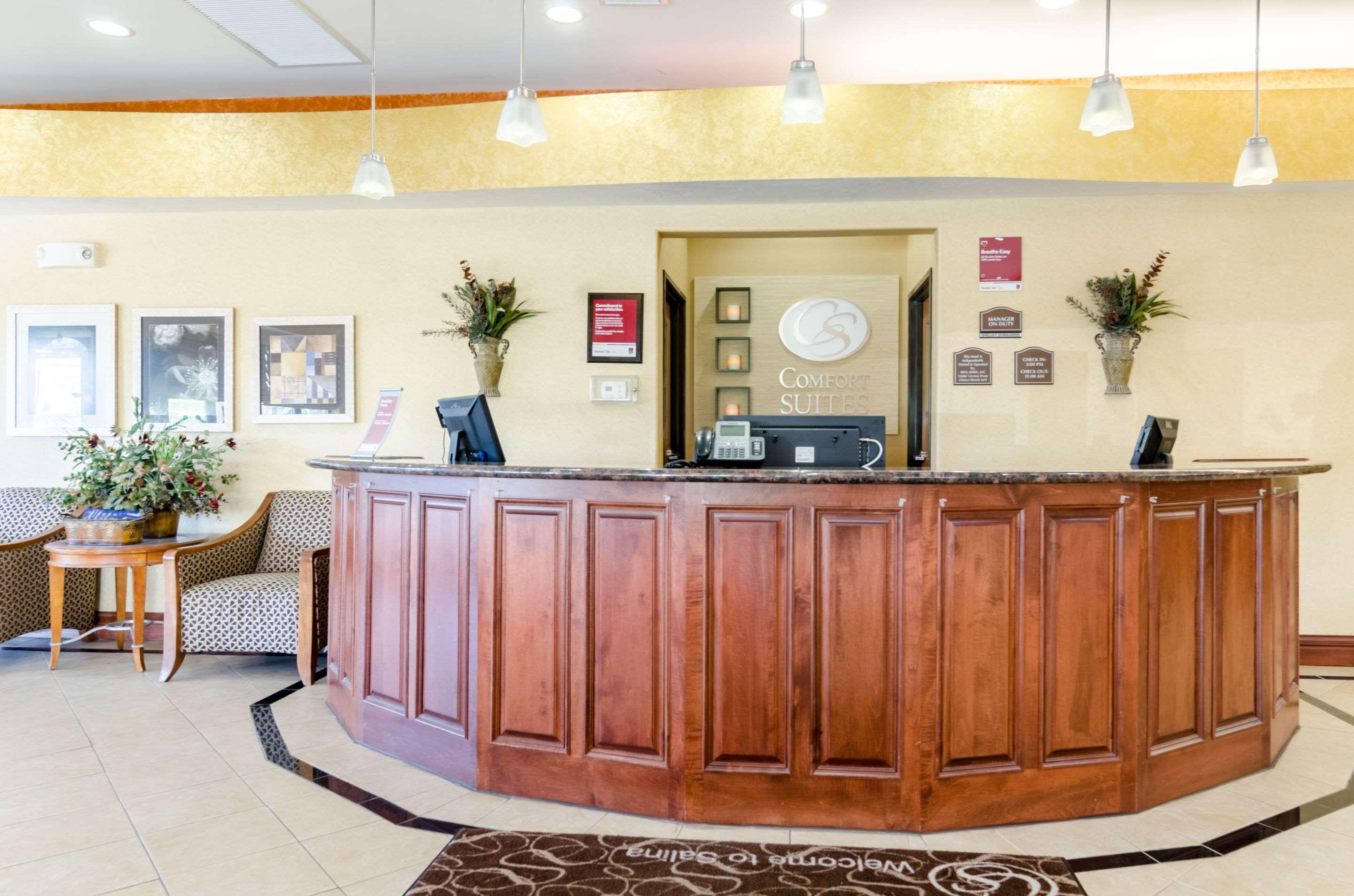 Comfort Suites Salina South מראה חיצוני תמונה