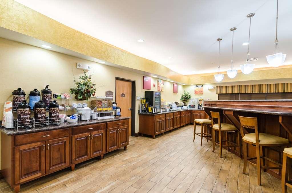 Comfort Suites Salina South מסעדה תמונה