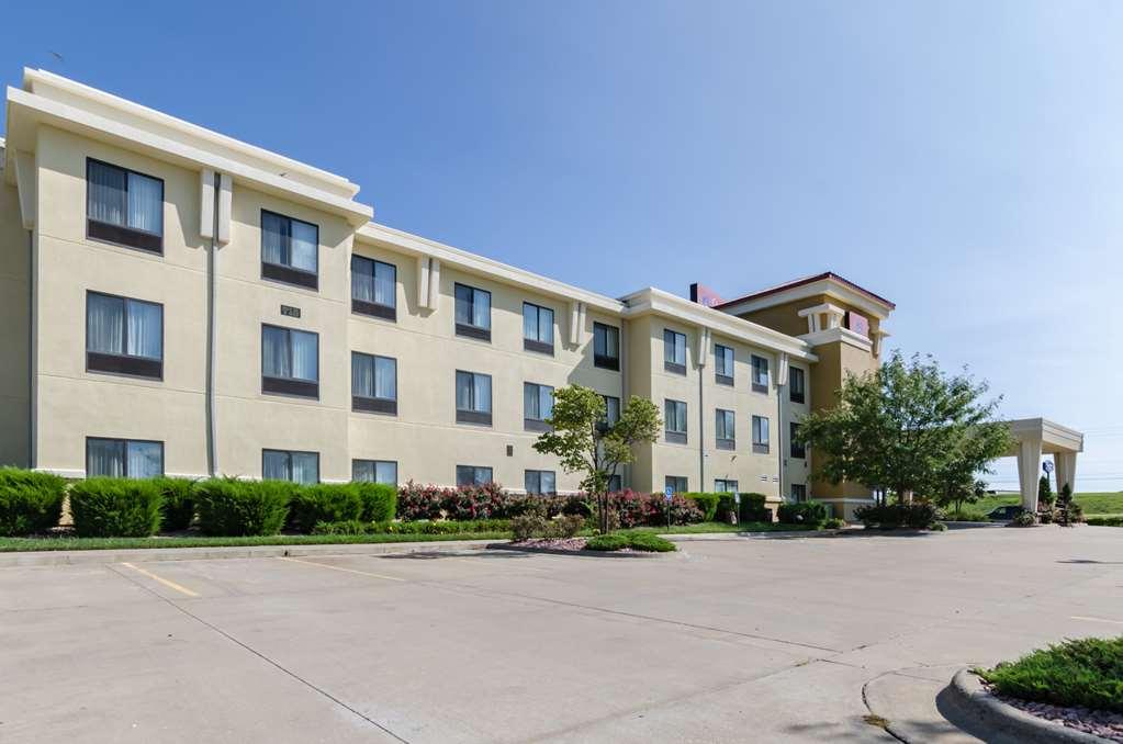 Comfort Suites Salina South מראה חיצוני תמונה