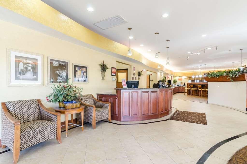 Comfort Suites Salina South מראה פנימי תמונה