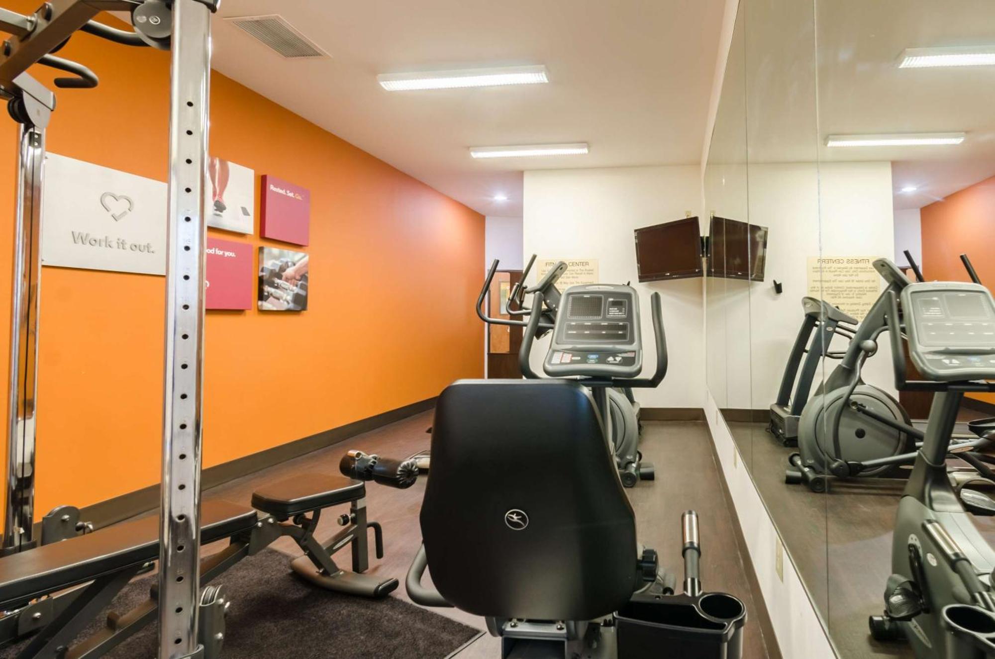 Comfort Suites Salina South מראה חיצוני תמונה