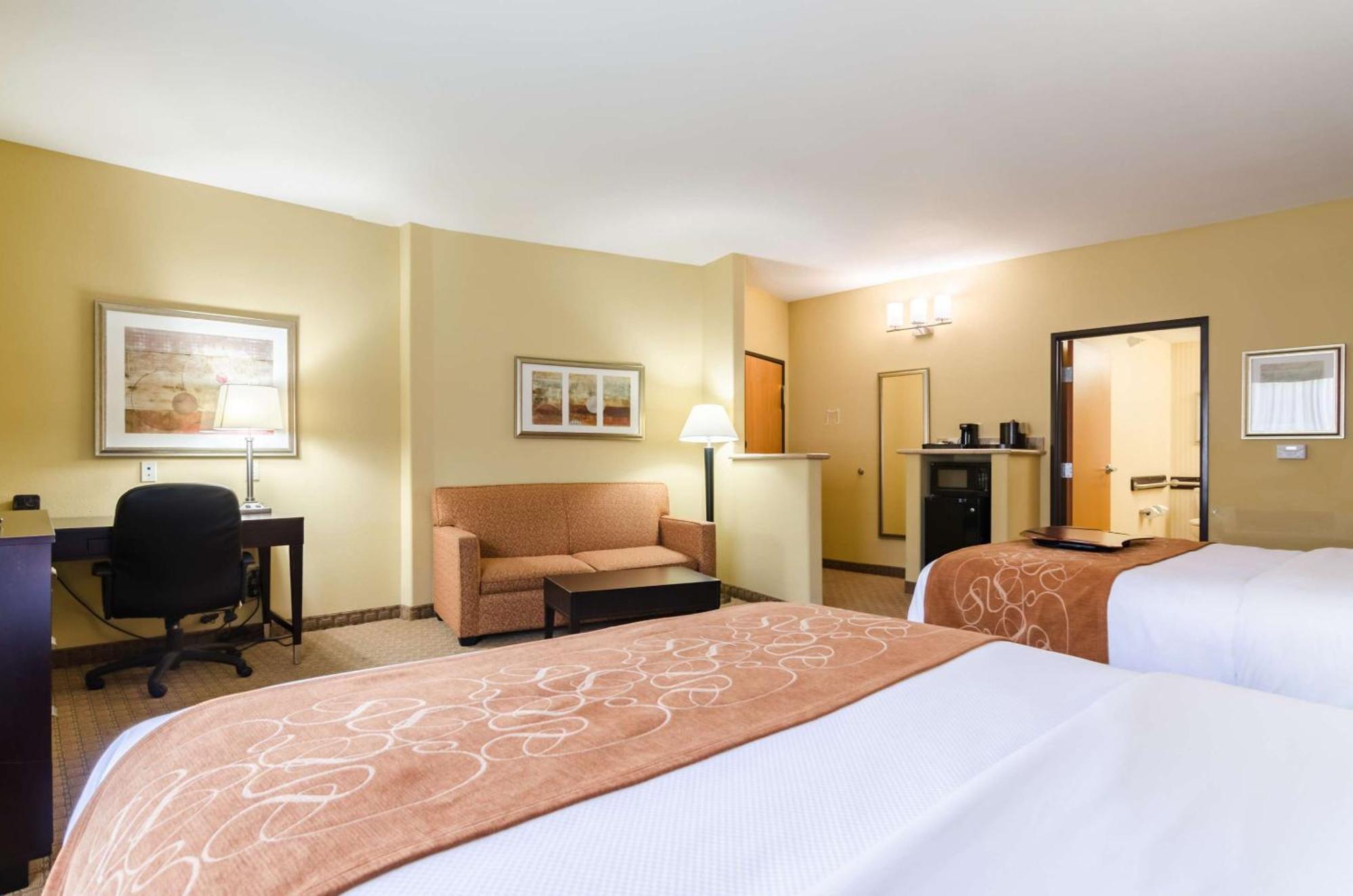 Comfort Suites Salina South מראה חיצוני תמונה