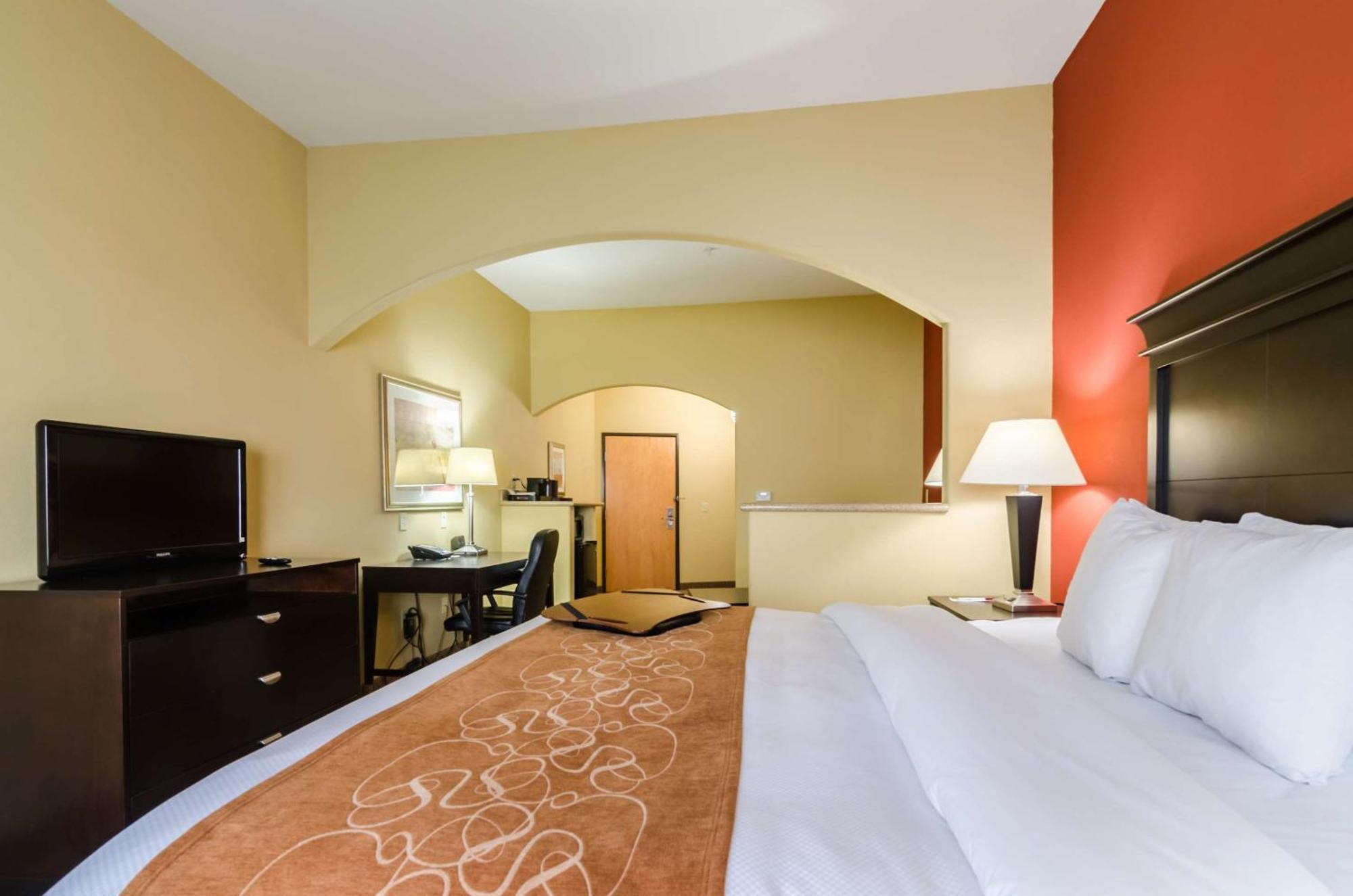 Comfort Suites Salina South מראה חיצוני תמונה