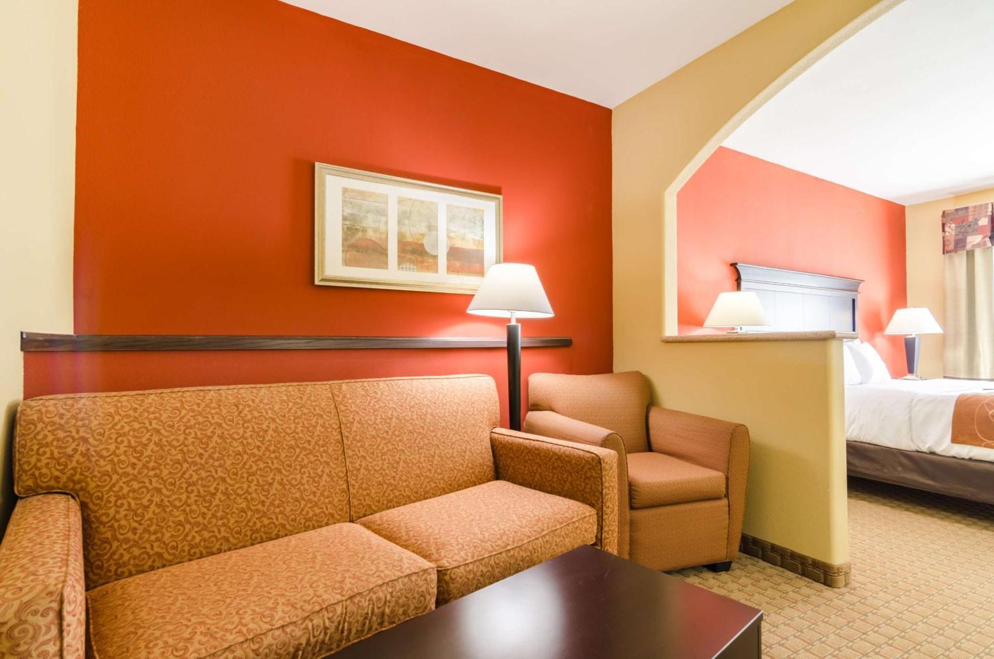 Comfort Suites Salina South מראה חיצוני תמונה