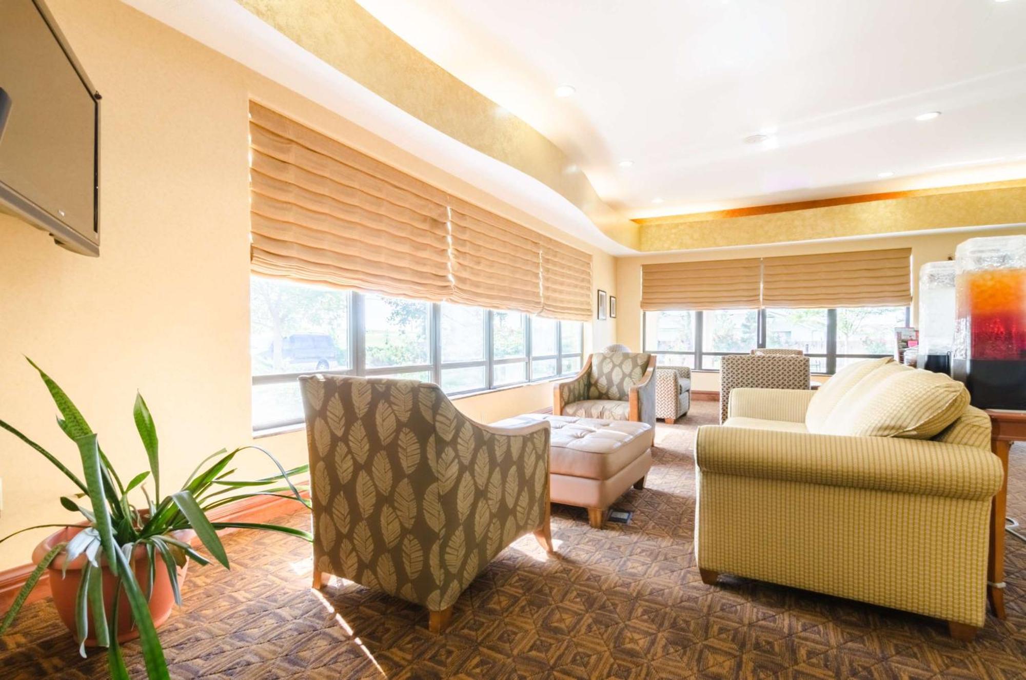 Comfort Suites Salina South מראה חיצוני תמונה
